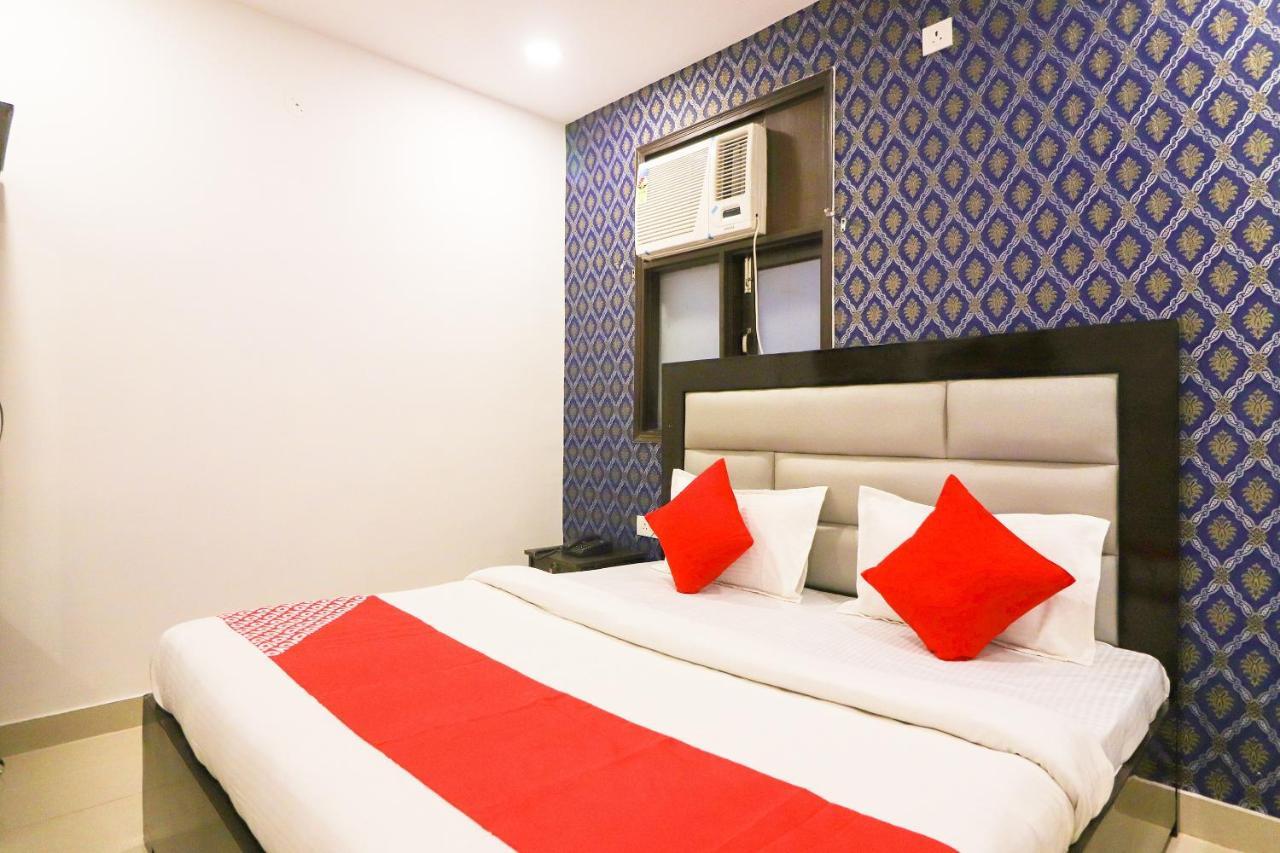 Oyo 63841 White Orchid Hotell Indraprastha Eksteriør bilde
