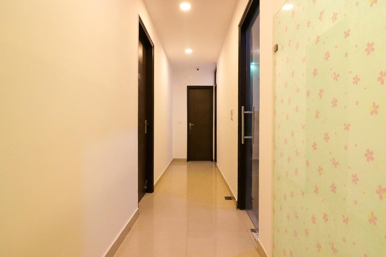 Oyo 63841 White Orchid Hotell Indraprastha Eksteriør bilde