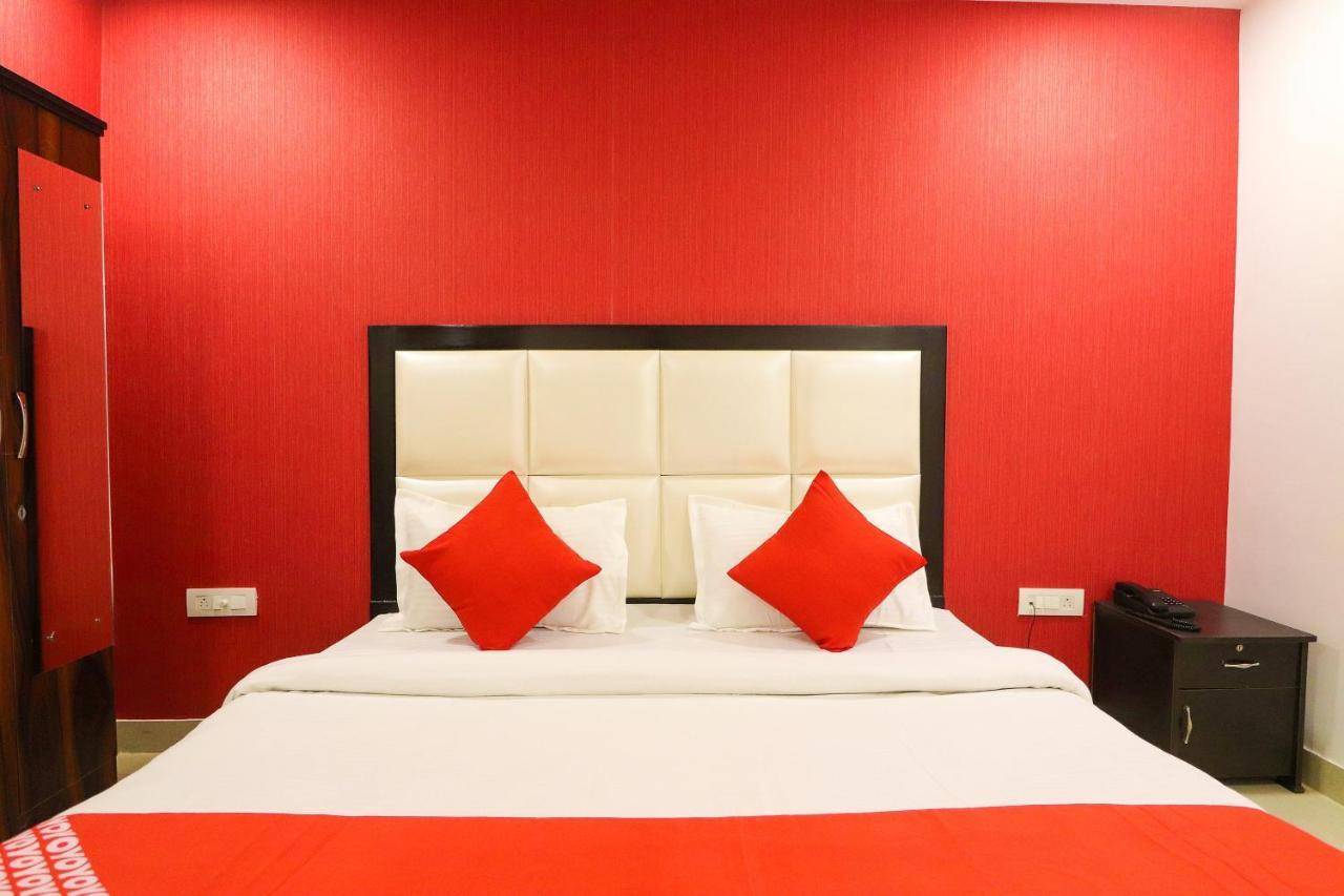 Oyo 63841 White Orchid Hotell Indraprastha Eksteriør bilde